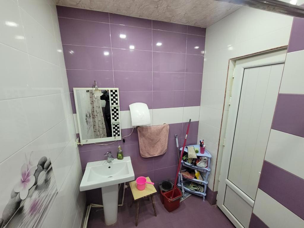 Karson Guest House And Tours Erevan Esterno foto