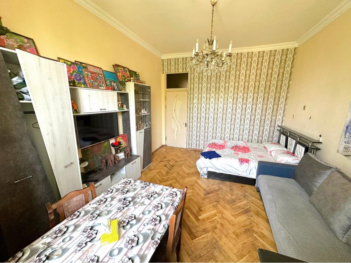 Karson Guest House And Tours Erevan Esterno foto